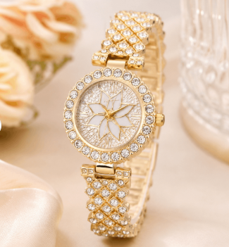 e Luxury Women's Floral Crystal Quartz Watch – Gold Elegant Wristwatch